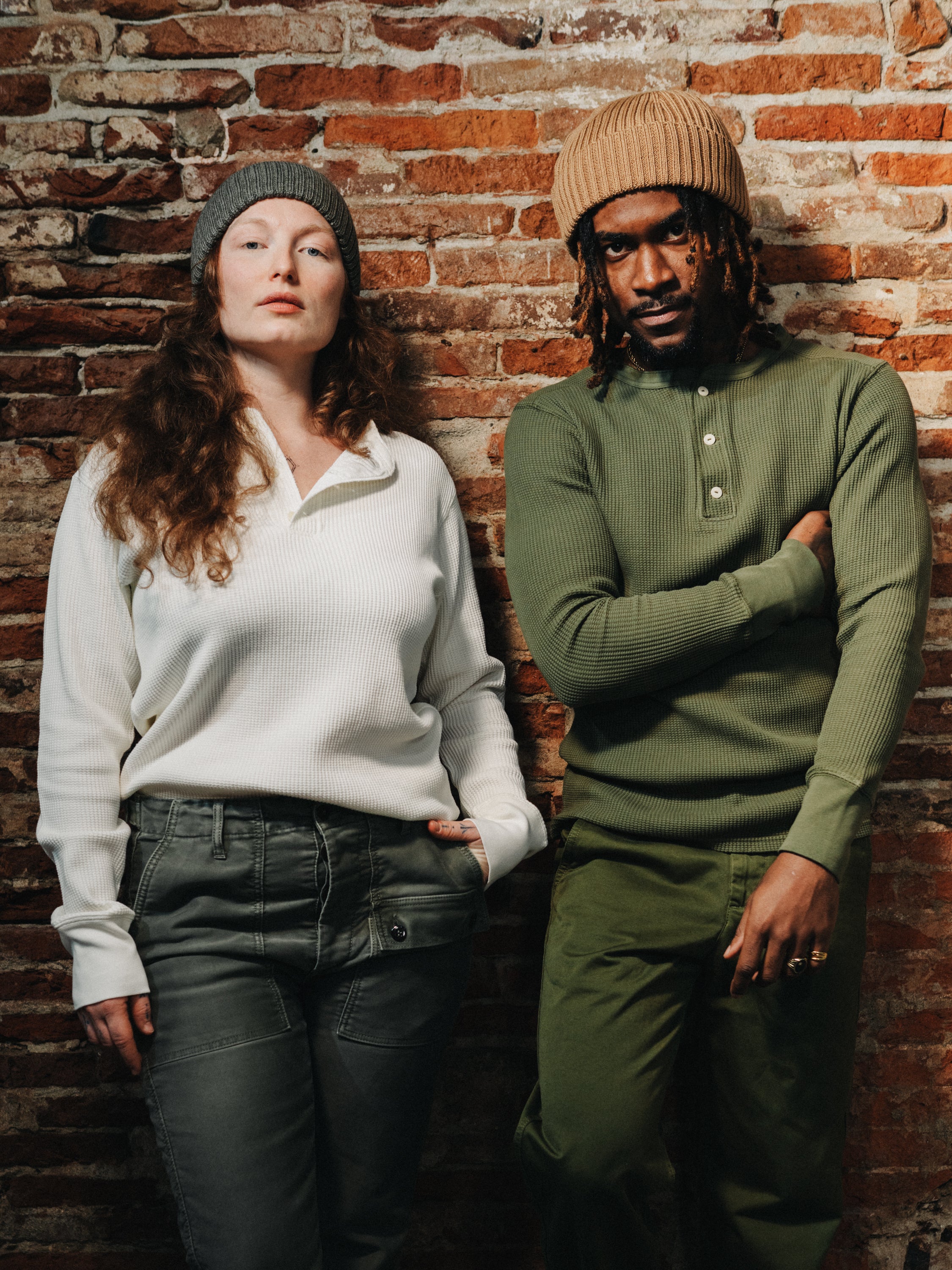 エンボス加工のヘンリー: メンズ ワードローブのクラシック