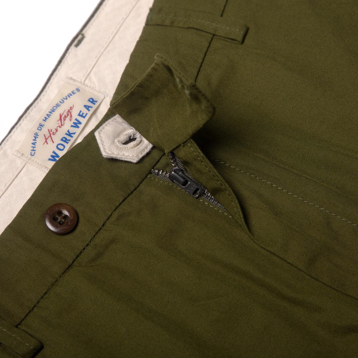 Chino Gabardine Olive - Champ de Manoeuvres