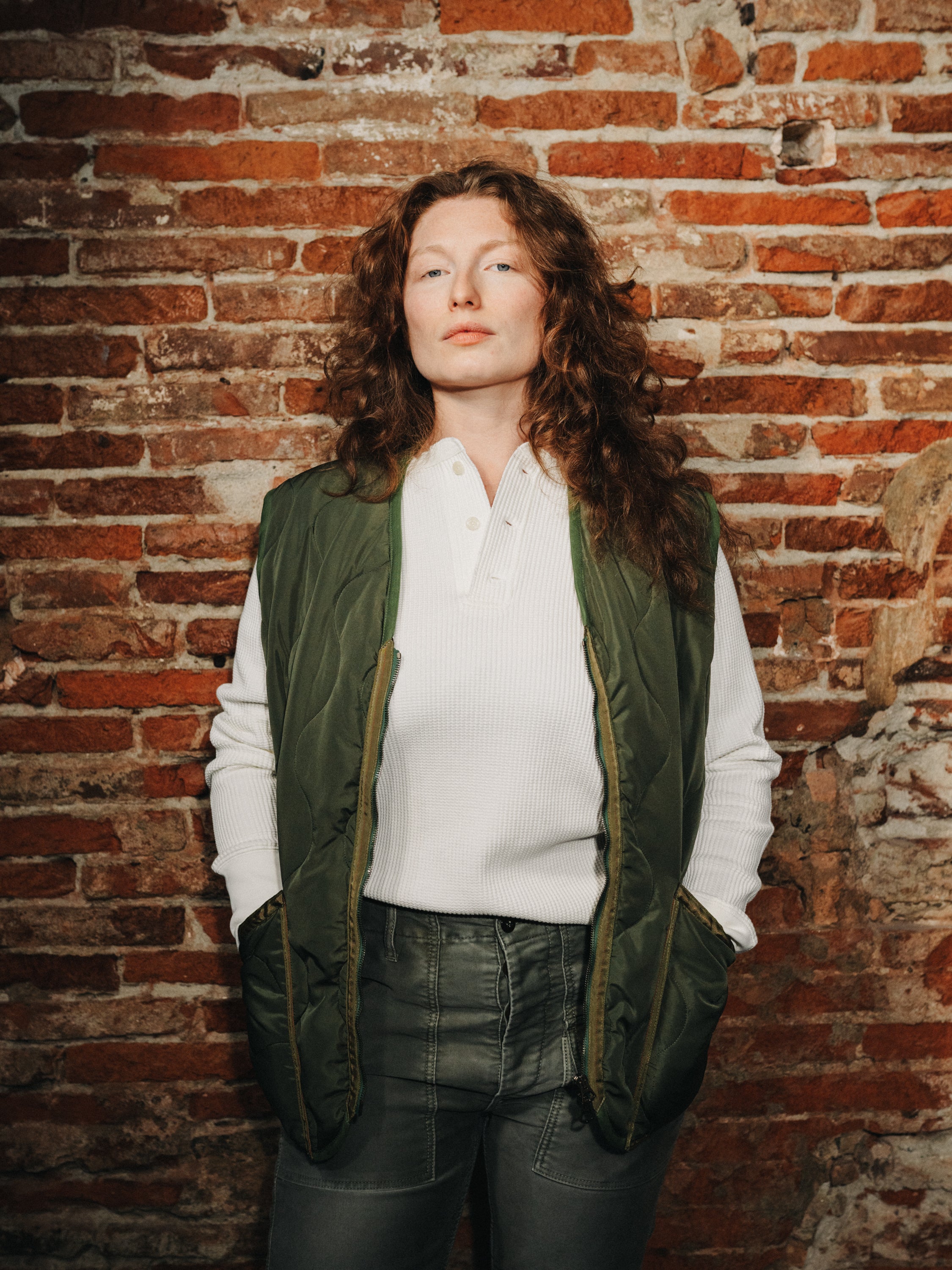 エンボス加工のヘンリー: メンズ ワードローブのクラシック