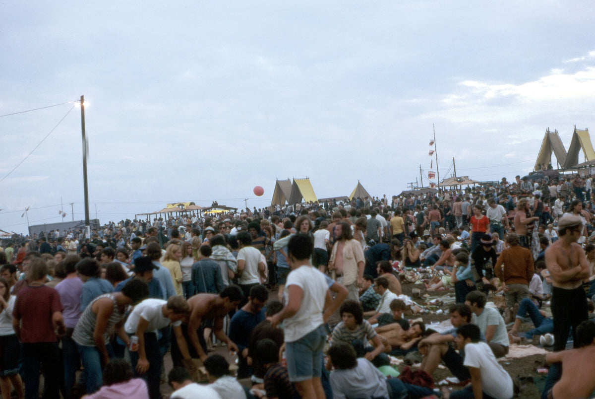 Woodstock, 16 aout 1969. James M Shelley (CC BY-SA 4.0, Wikimedia Commons)