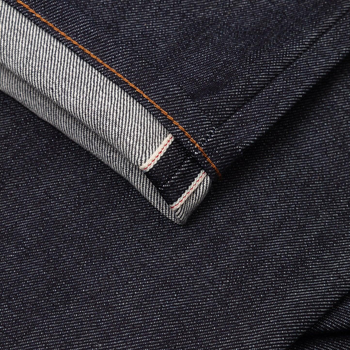 lisiere rouge jeans selvedge japonais et point de chainette réalisé avec une machine union special 43200g