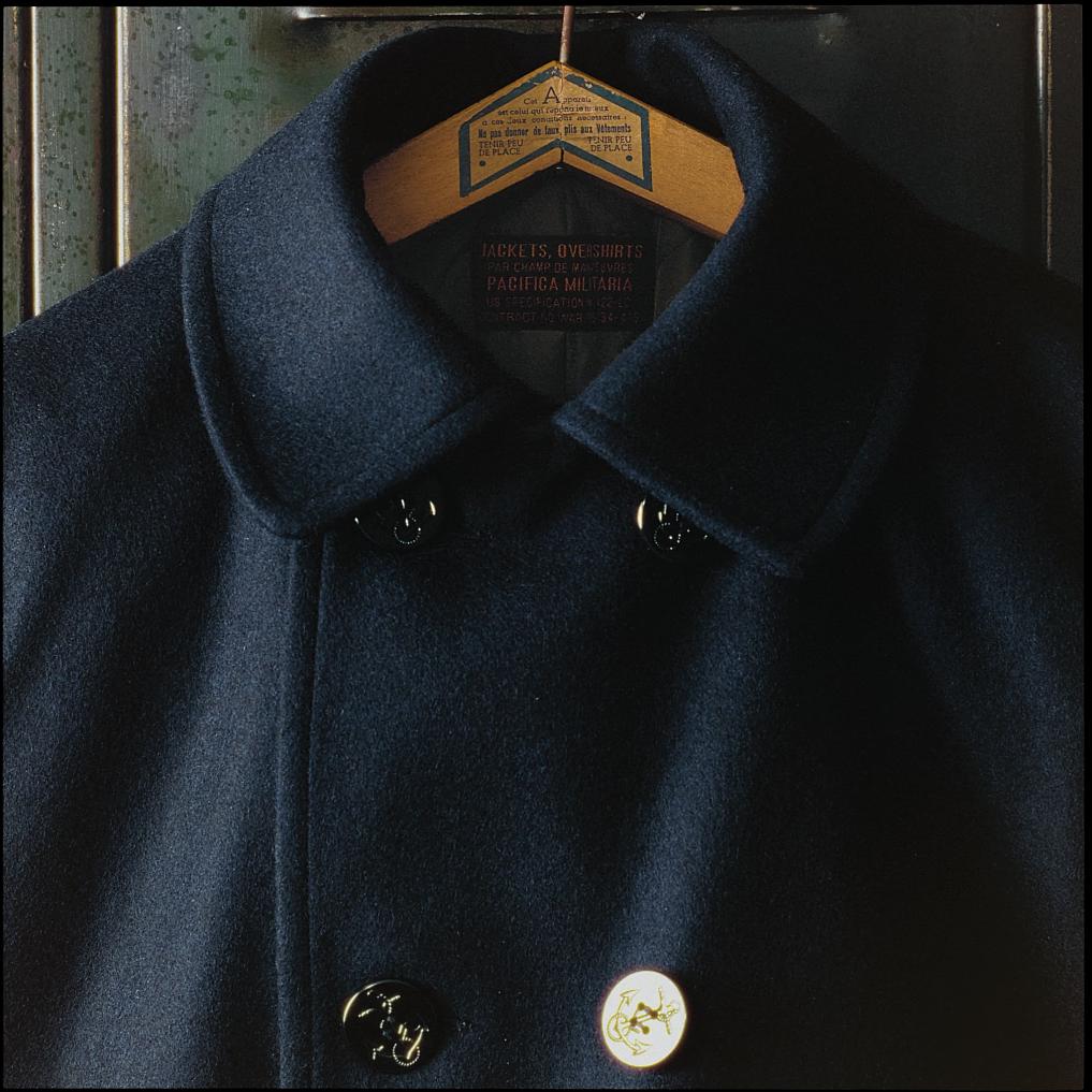 zoom col du caban manteau homme avec boutons originaux us navy, en drap de laine française de chez jules tournier®