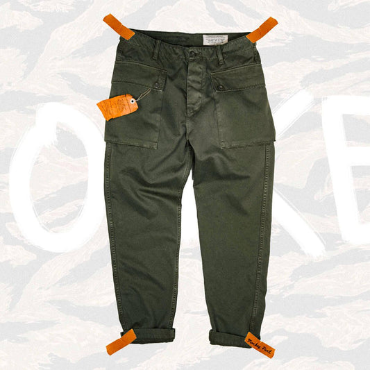 Utility Aka Monkey Pant - vêtement d'inspiration militaire et workwear authentique, coupe robuste.